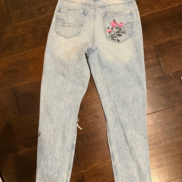 One of a kind pair of mom jeans with painted flowers - Picture 2 of 11